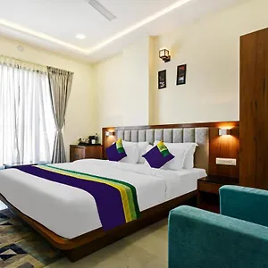 Ratnam By Vasudha Hotels Hotel
