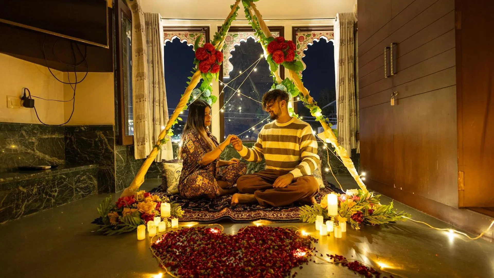 Hide-In Udaipur - A Lake View Boutique Hotel 3*,