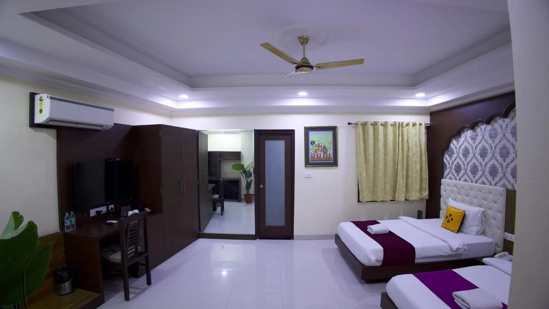 Hide-In Udaipur - A Lake View Boutique Hotel